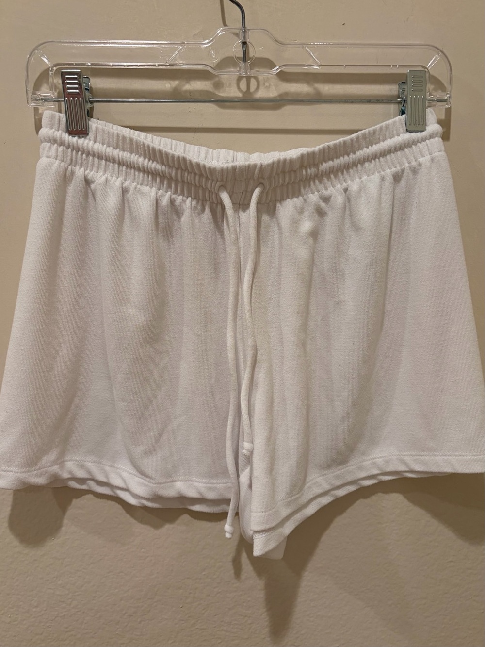 Wilfred White Drawstring Athletic Lounge Shorts